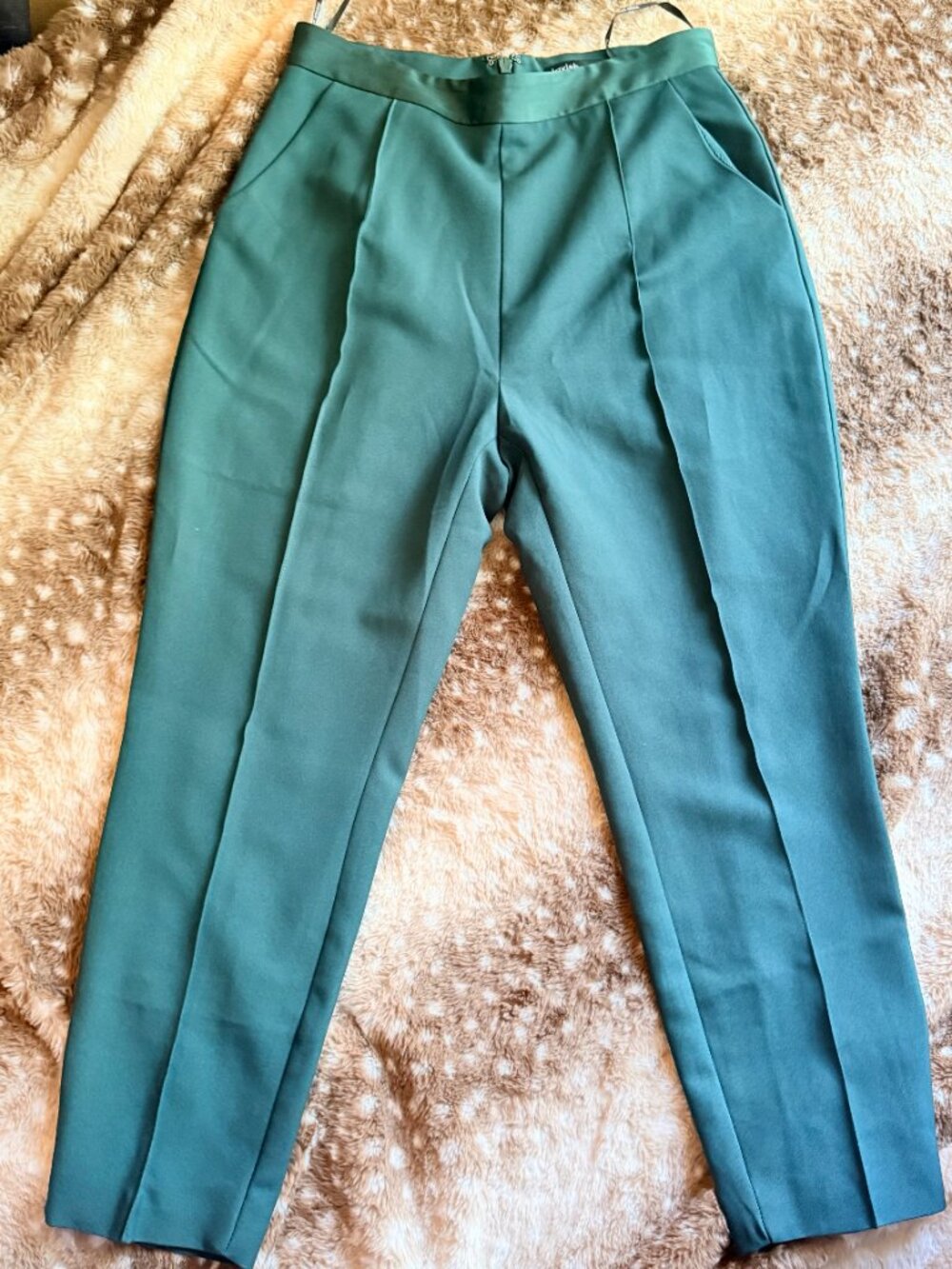 US 8 Lavish Alice Emerald Green Satin Mix Halter Neck Blazer Trouser Set - Picture 8 of 9
